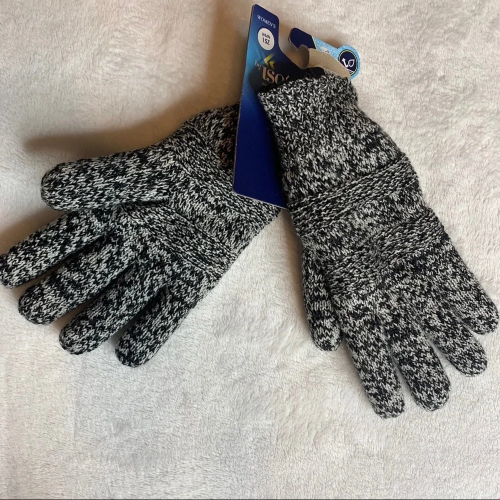 Isotoner Women’s Smart Dri Warm Winter Gloves